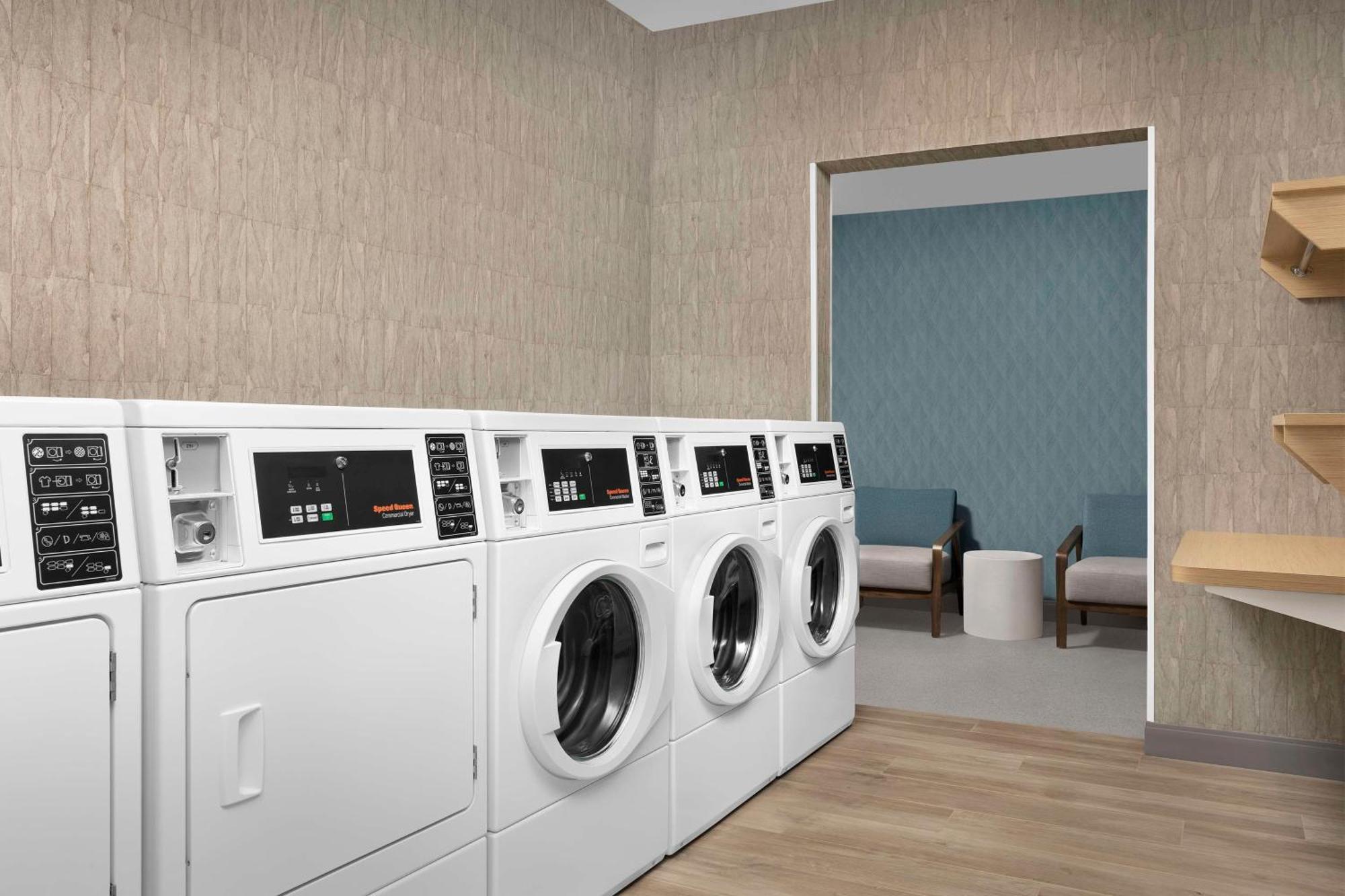 Home2 Suites By Hilton Falls Church Ngoại thất bức ảnh